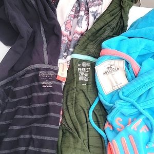 4 pcs. lot/ Girl's Hoodies Tops, size S/ Calvin Klein-Hollister-...